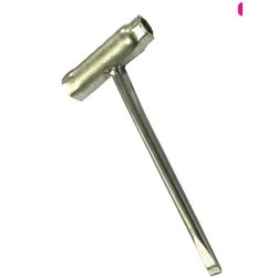 Гаечный ключ с насадкой